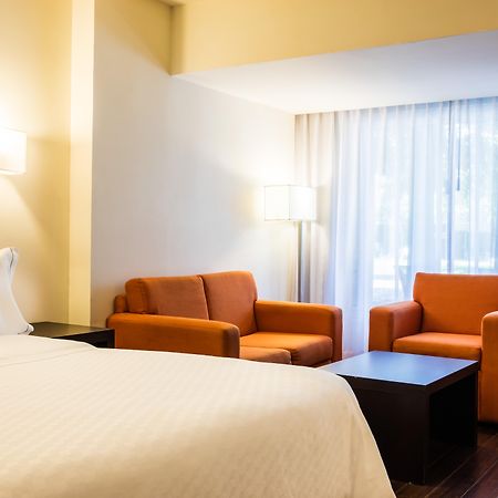 Fiesta Inn San Luis Potosi Glorieta Juarez מראה חיצוני תמונה