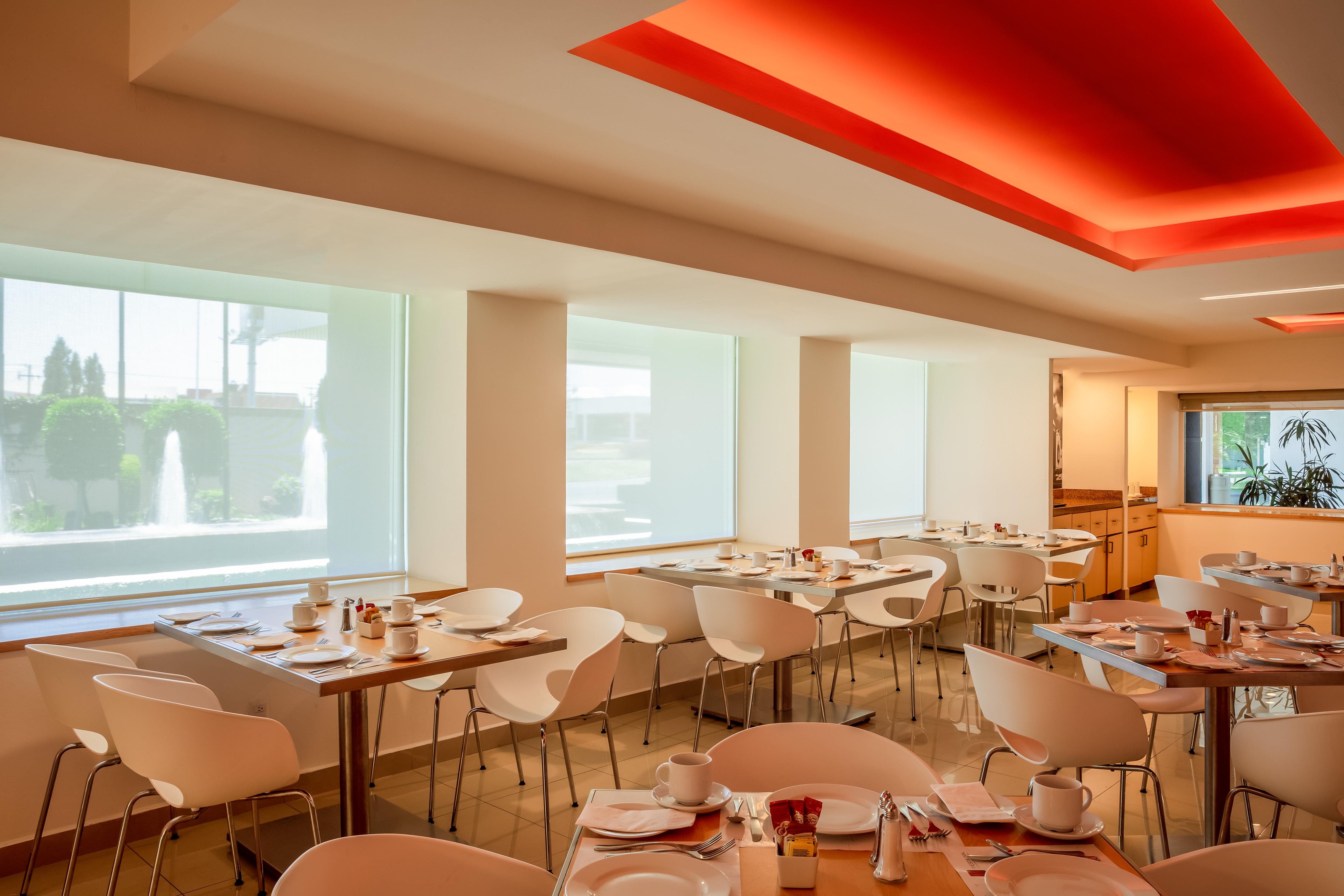 Fiesta Inn San Luis Potosi Glorieta Juarez מראה חיצוני תמונה