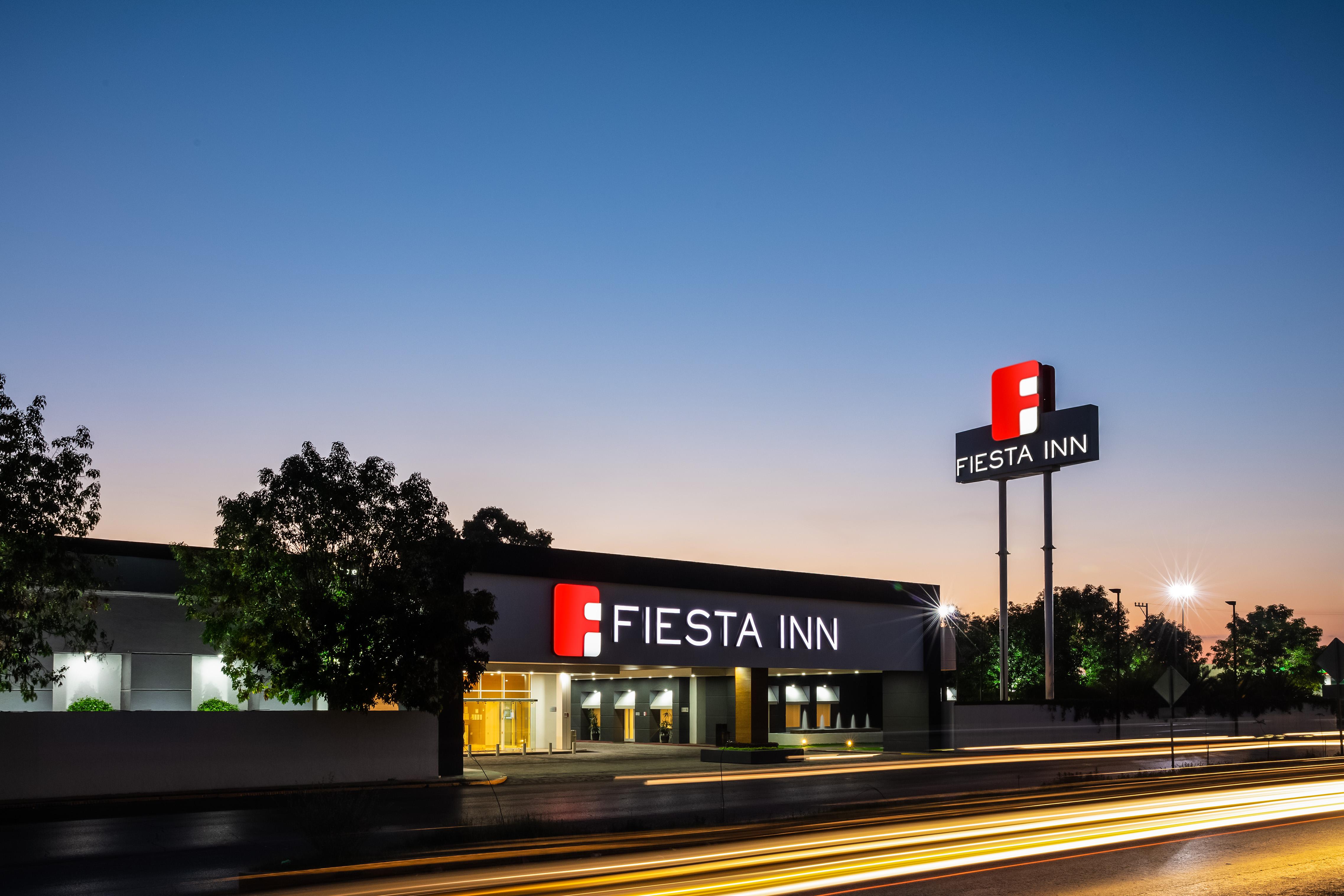 Fiesta Inn San Luis Potosi Glorieta Juarez מראה חיצוני תמונה