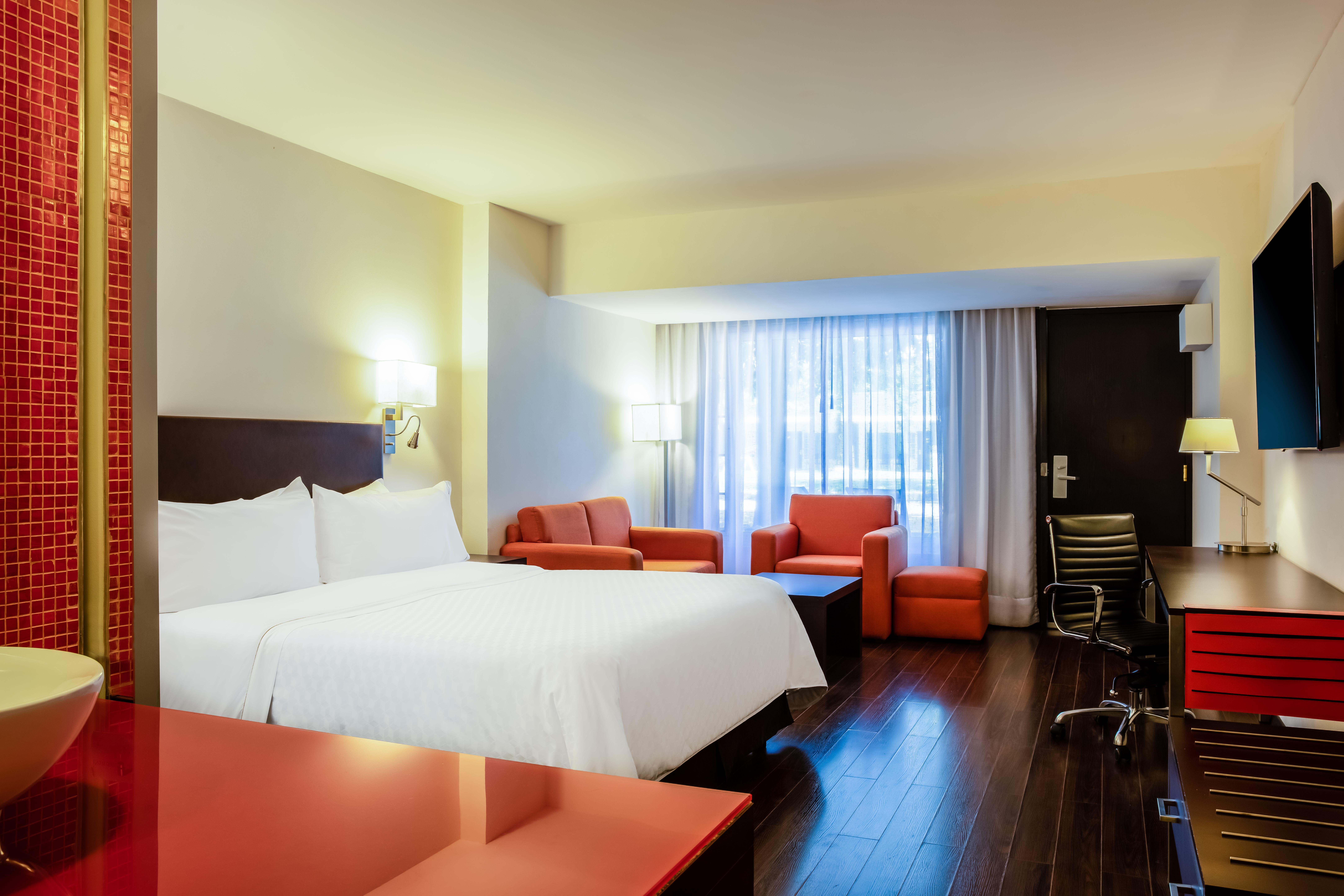 Fiesta Inn San Luis Potosi Glorieta Juarez מראה חיצוני תמונה