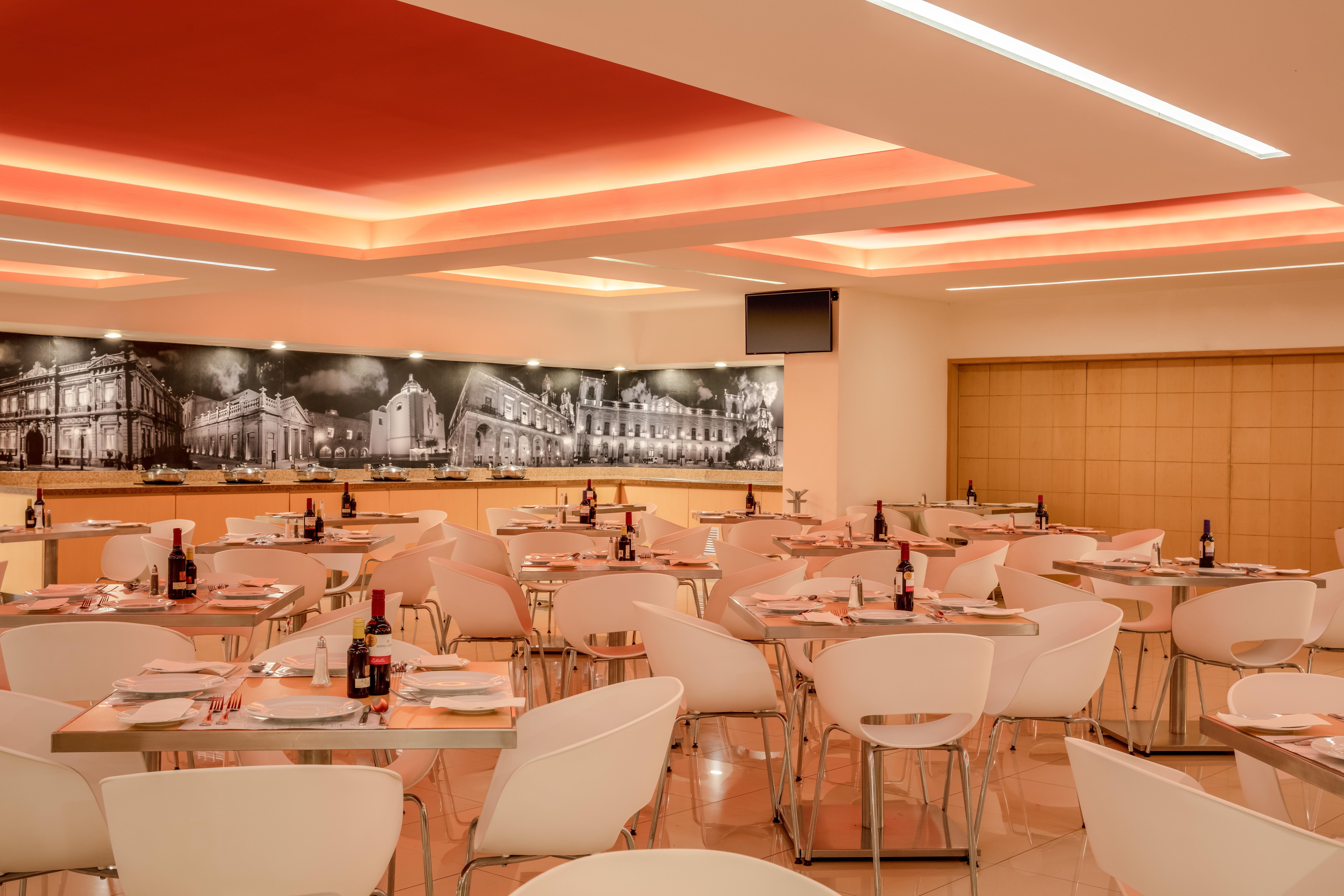 Fiesta Inn San Luis Potosi Glorieta Juarez מראה חיצוני תמונה