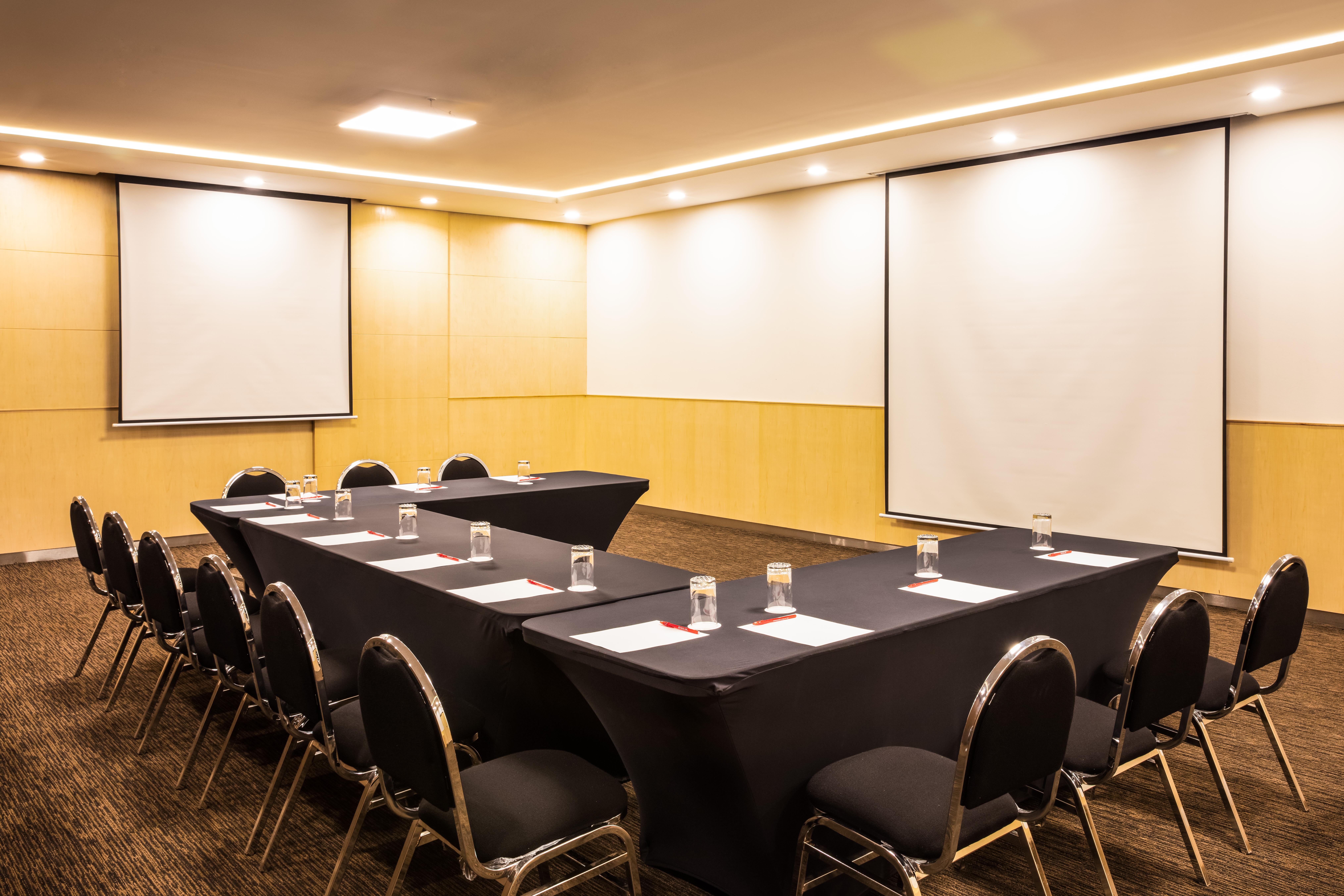 Fiesta Inn San Luis Potosi Glorieta Juarez מראה חיצוני תמונה