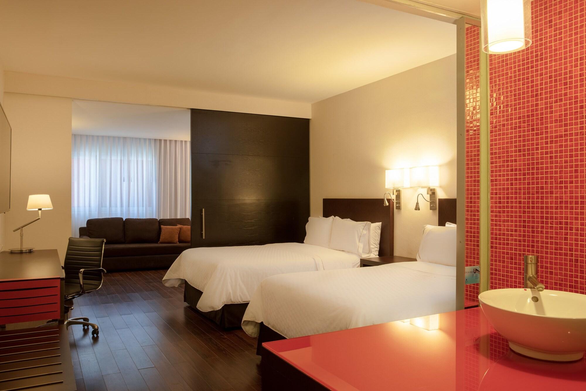 Fiesta Inn San Luis Potosi Glorieta Juarez מראה חיצוני תמונה