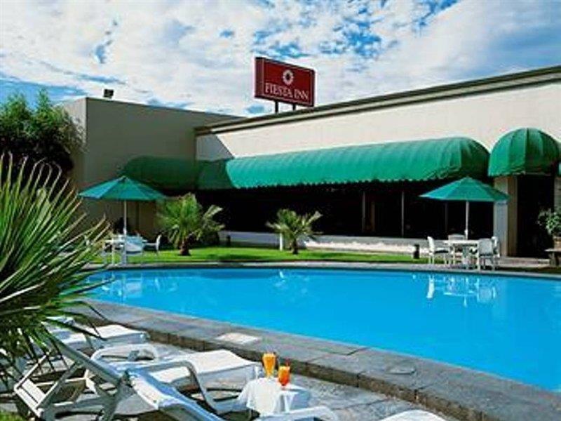 Fiesta Inn San Luis Potosi Glorieta Juarez מראה חיצוני תמונה