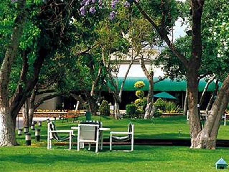 Fiesta Inn San Luis Potosi Glorieta Juarez מראה חיצוני תמונה