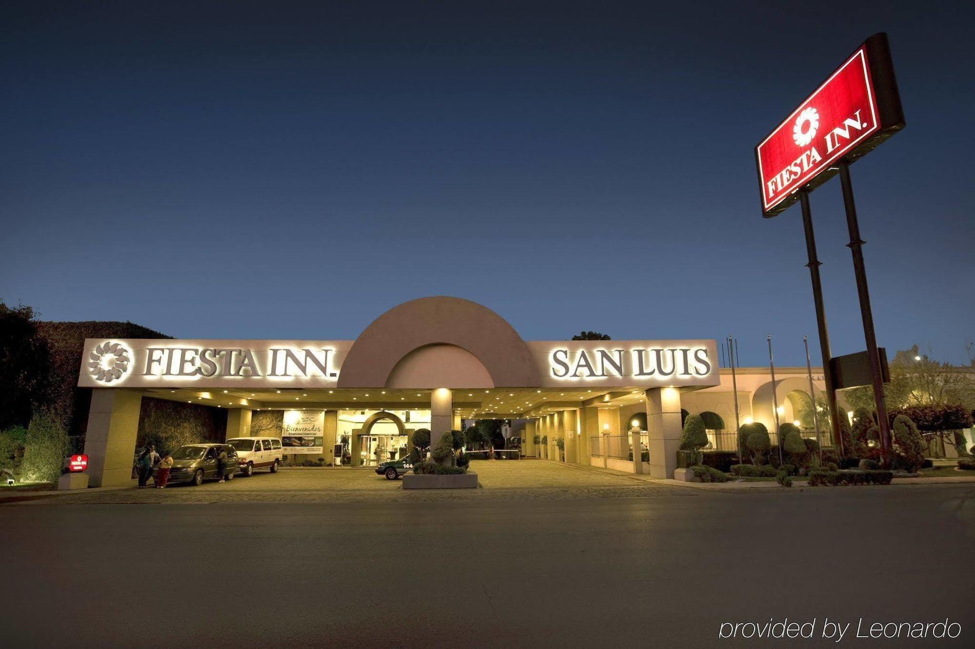 Fiesta Inn San Luis Potosi Glorieta Juarez מראה חיצוני תמונה